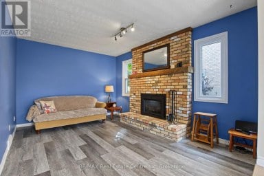 71 LINDA DRIVE Cambridge Ontario photo 18