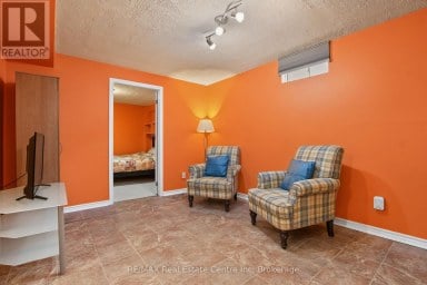 71 LINDA DRIVE Cambridge Ontario photo 33