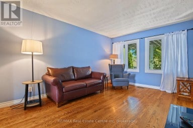 71 LINDA DRIVE Cambridge Ontario photo 8