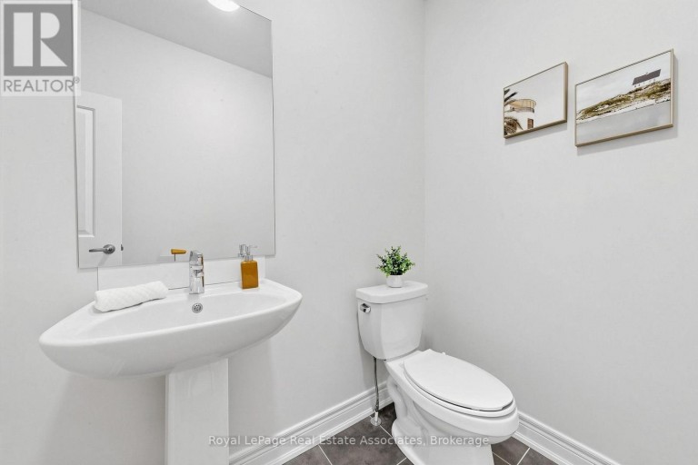 33 BILL GUY DRIVE, Georgina (Keswick South), Ontario, L4P0H9