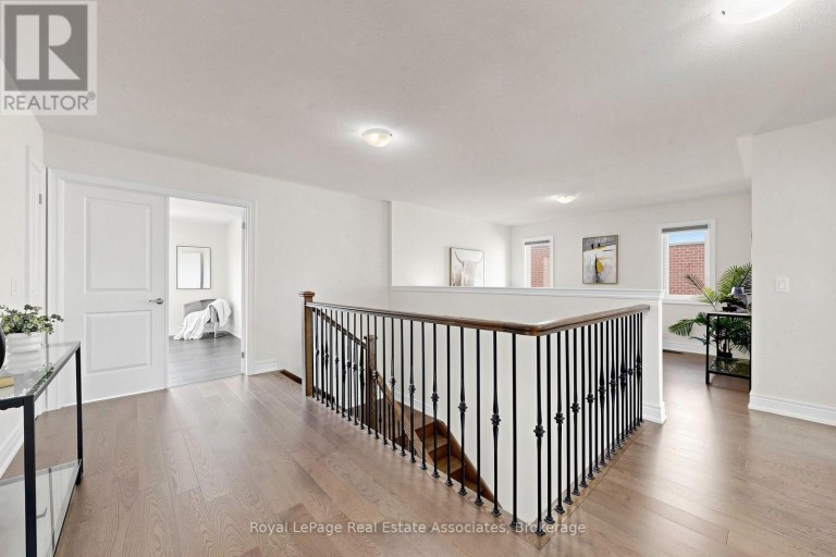 33 BILL GUY DRIVE, Georgina (Keswick South), Ontario, L4P0H9