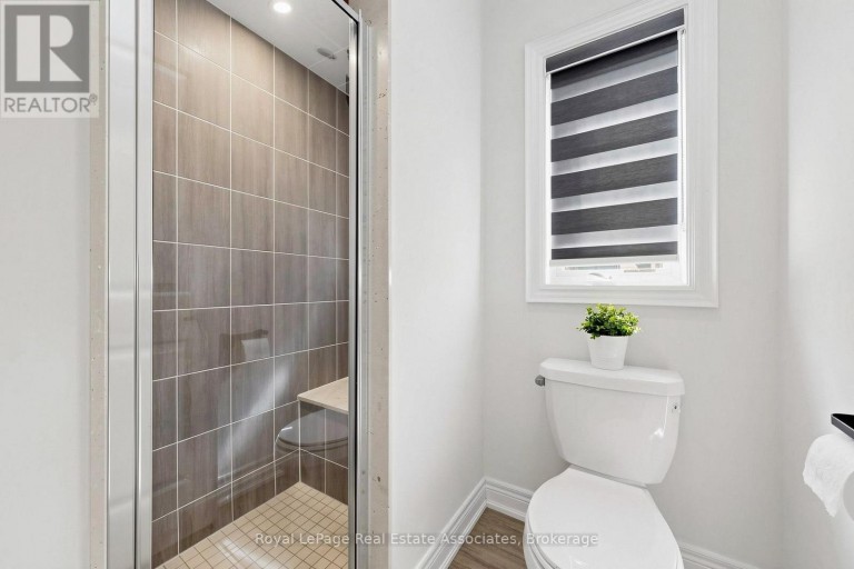 33 BILL GUY DRIVE, Georgina (Keswick South), Ontario, L4P0H9