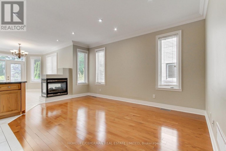 61 PEMBERTON ROAD, Richmond Hill (North Richvale), Ontario, L4C3T5