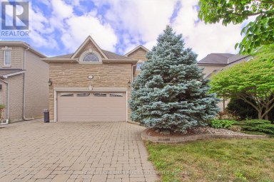 61 PEMBERTON ROAD Richmond Hill (North Richvale) Ontario photo 2