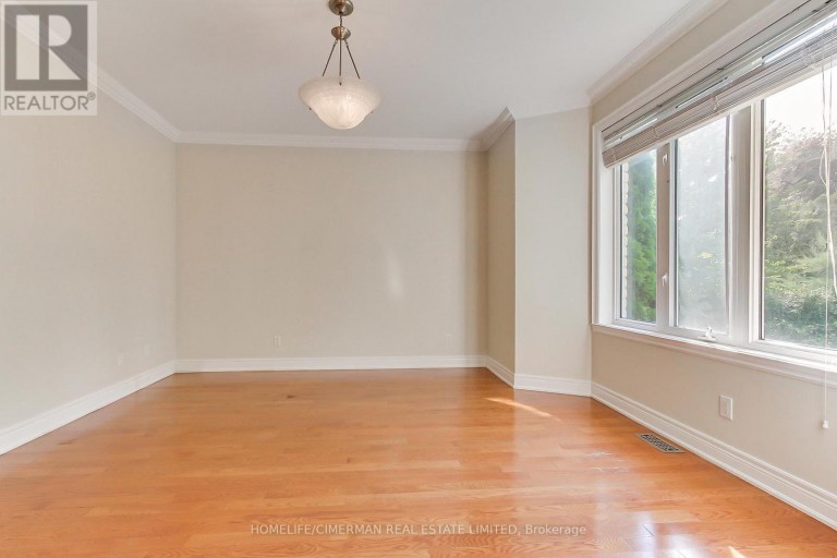 61 PEMBERTON ROAD, Richmond Hill (North Richvale), Ontario, L4C3T5