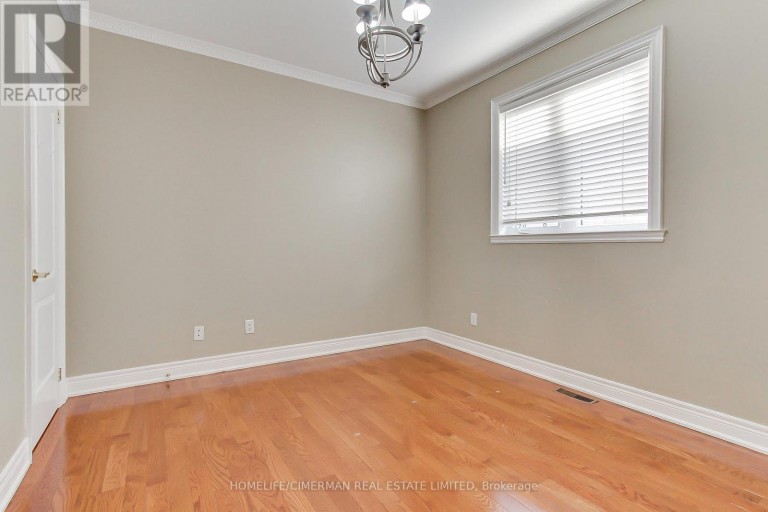 61 PEMBERTON ROAD, Richmond Hill (North Richvale), Ontario, L4C3T5