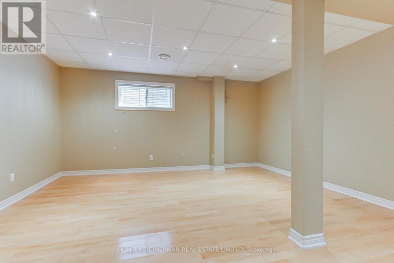 61 PEMBERTON ROAD, Richmond Hill (North Richvale), Ontario, L4C3T5