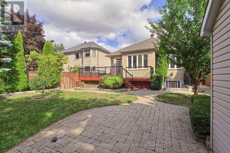 61 PEMBERTON ROAD, Richmond Hill (North Richvale), Ontario, L4C3T5