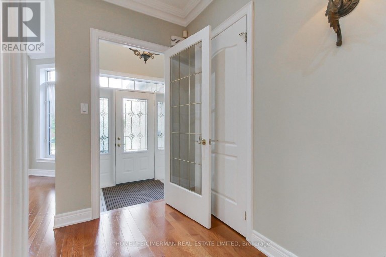 61 PEMBERTON ROAD, Richmond Hill (North Richvale), Ontario, L4C3T5