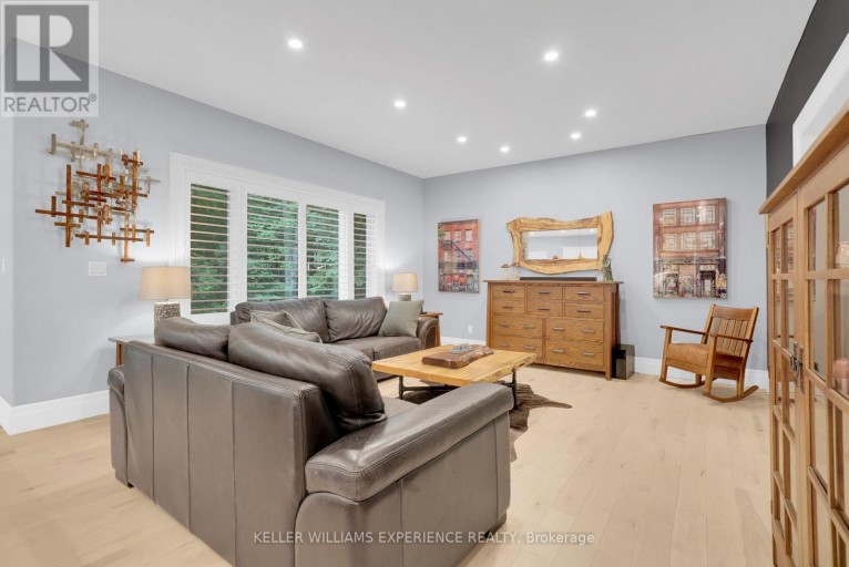 41 HERON BOULEVARD, Springwater (Snow Valley), Ontario, L0L1Y3