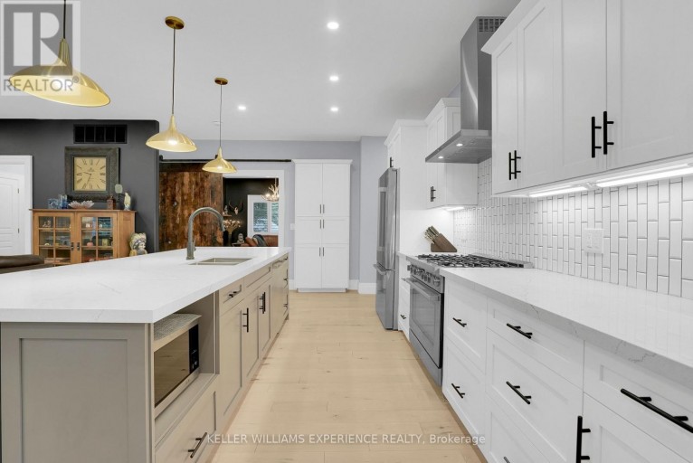 41 HERON BOULEVARD, Springwater (Snow Valley), Ontario, L0L1Y3