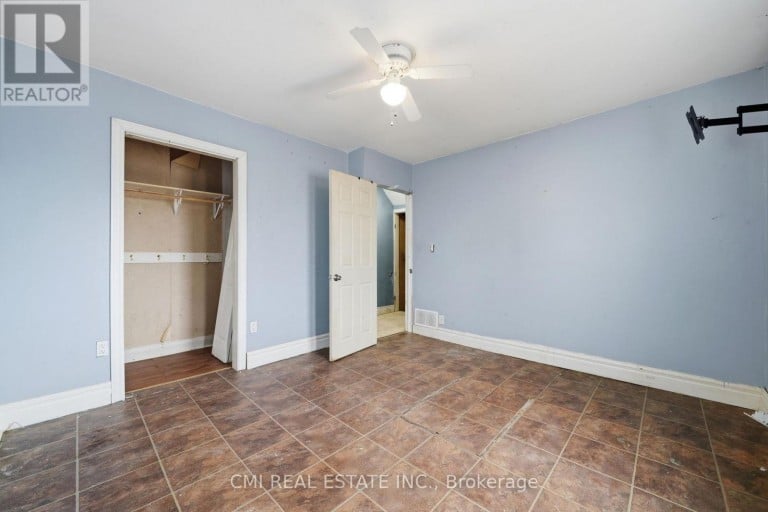 345 LINWOOD AVENUE, Orillia, Ontario, L3V2W8