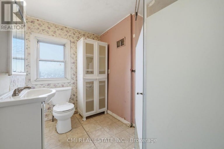 345 LINWOOD AVENUE, Orillia, Ontario, L3V2W8