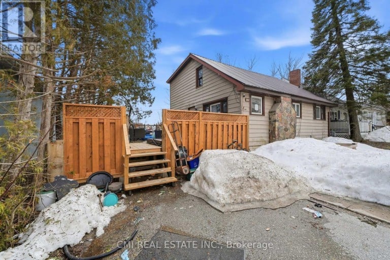 345 LINWOOD AVENUE, Orillia, Ontario, L3V2W8