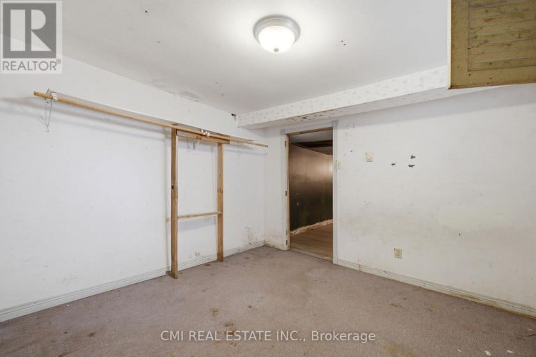 345 LINWOOD AVENUE, Orillia, Ontario, L3V2W8