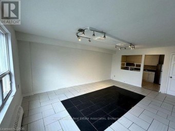1 - 3071 HURONTARIO STREET Mississauga (Cooksville) Ontario photo 1