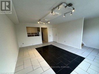 1 - 3071 HURONTARIO STREET Mississauga (Cooksville) Ontario photo 3