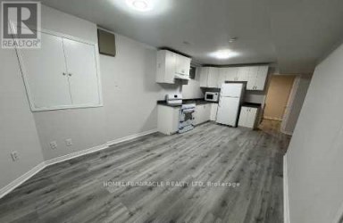 BSMT - 6 SWEET BRIAR LANE Brampton (Snelgrove) Ontario photo 5