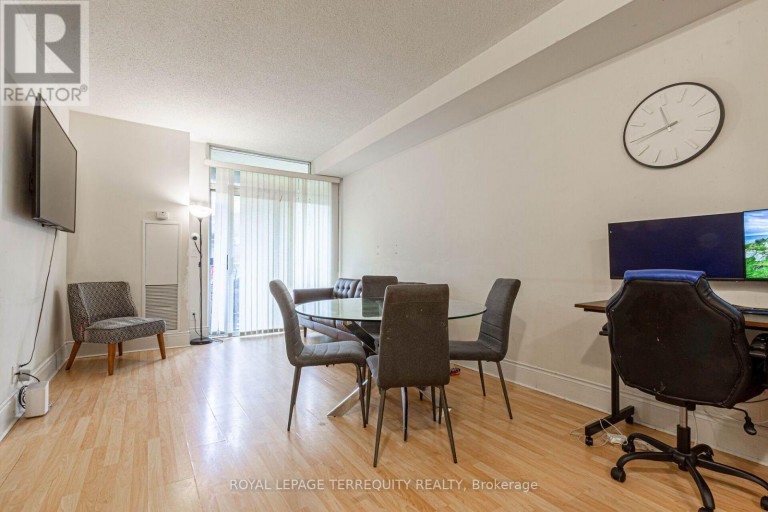 226 - 3888 DUKE OF YORK BOULEVARD, Mississauga (City Centre), Ontario, L5B4P5