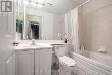 226 - 3888 DUKE OF YORK BOULEVARD Mississauga (City Centre) Ontario photo 15