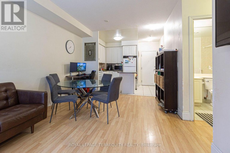226 - 3888 DUKE OF YORK BOULEVARD, Mississauga (City Centre), Ontario, L5B4P5