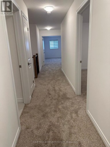 11 SUGAR TRAIL E, Kitchener, Ontario, N3A3E4
