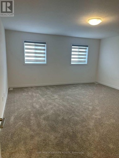 11 SUGAR TRAIL E, Kitchener, Ontario, N3A3E4