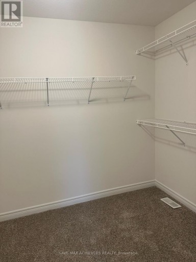 11 SUGAR TRAIL E, Kitchener, Ontario, N3A3E4