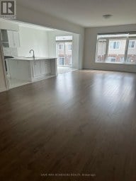 11 SUGAR TRAIL E Kitchener Ontario photo 7