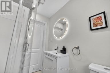 3 WARDROPE AVENUE Hamilton (Stoney Creek) Ontario photo 22