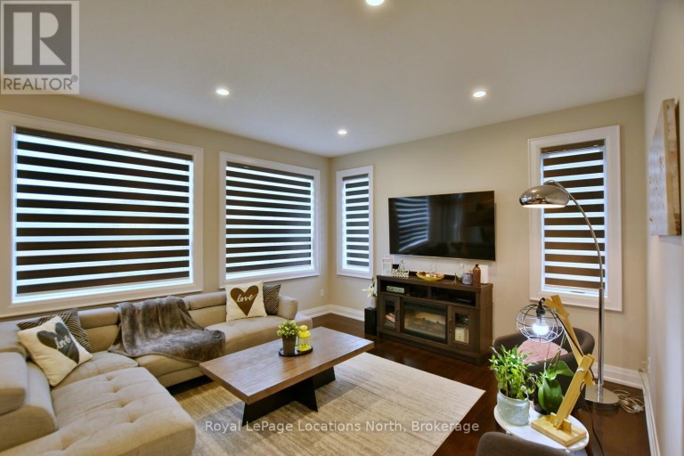 22 PORTLAND STREET, Collingwood, Ontario, L9Y0W9