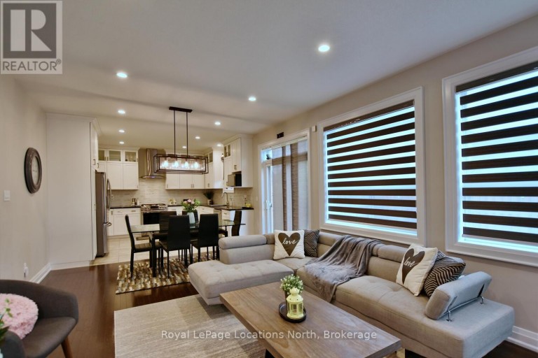 22 PORTLAND STREET, Collingwood, Ontario, L9Y0W9
