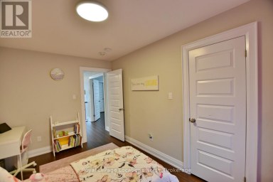 22 PORTLAND STREET Collingwood Ontario photo 32