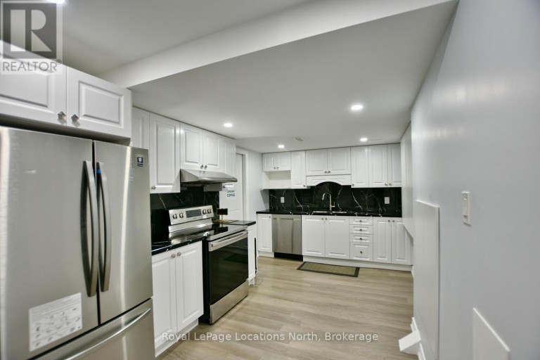 22 PORTLAND STREET, Collingwood, Ontario, L9Y0W9