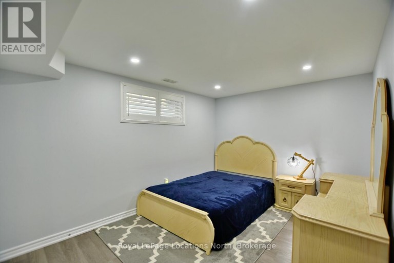 22 PORTLAND STREET, Collingwood, Ontario, L9Y0W9