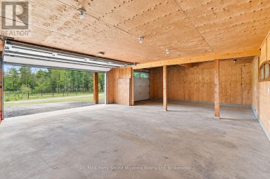 78 124 HIGHWAY McDougall Ontario photo 28