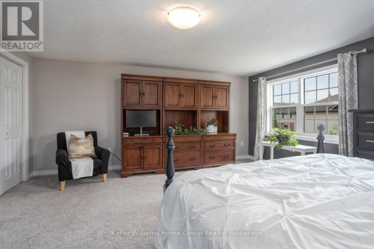 21 - 30 IMPERIAL ROAD S, Guelph (Willow West/Sugarbush/West Acres), Ontario, N1K1Y1