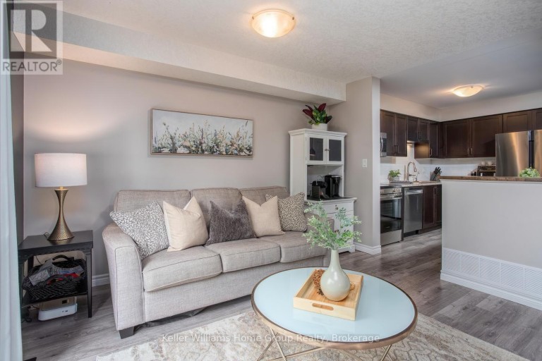 21 - 30 IMPERIAL ROAD S, Guelph (Willow West/Sugarbush/West Acres), Ontario, N1K1Y1