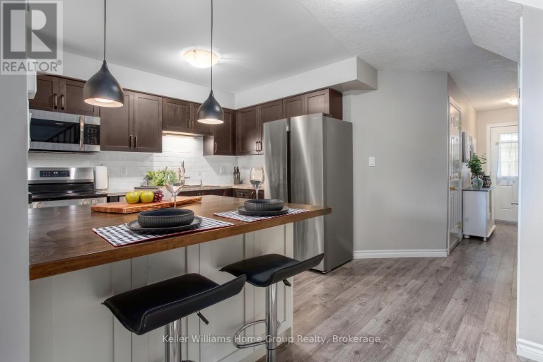 21 - 30 IMPERIAL ROAD S, Guelph (Willow West/Sugarbush/West Acres), Ontario, N1K1Y1