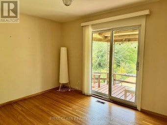 64 GROVE PARK CRESCENT Toronto (Don Valley Village) Ontario photo 9