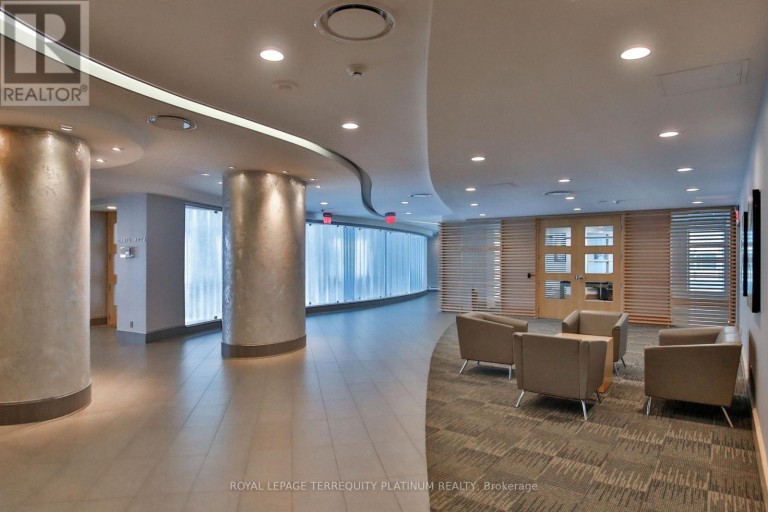 2409 - 10 YONGE STREET, Toronto (Waterfront Communities), Ontario, M5E1R4