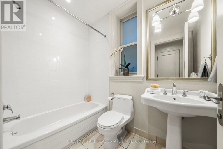 108 CHELTENHAM AVENUE, Toronto (Bridle Path-Sunnybrook-York Mills), Ontario, M4N1P9