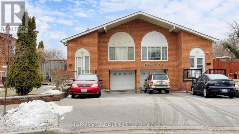 40 GREENHEDGES COURT, Toronto (Malvern), Ontario, M1B1T2