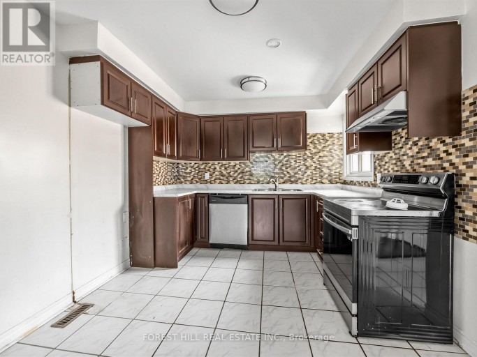 61 ROYAL SALISBURY WAY, Brampton (Madoc), Ontario, L6V3J3