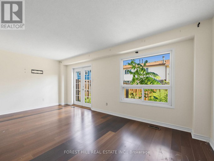 61 ROYAL SALISBURY WAY, Brampton (Madoc), Ontario, L6V3J3