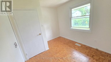 106 KIMBERLY CRESCENT Kitchener Ontario photo 11