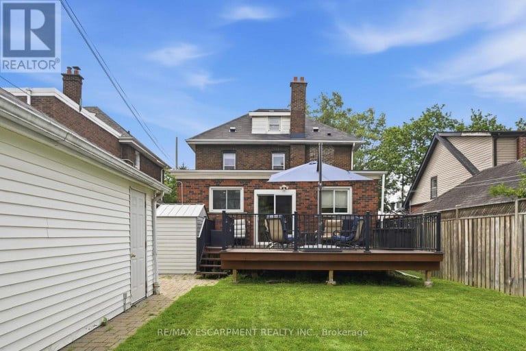 17 TUXEDO AVENUE S, Hamilton (Delta), Ontario, L8K2R7