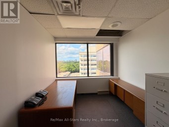 708 - 255 DUNCAN MILL ROAD Toronto (St. Andrew-Windfields) Ontario photo 3