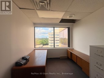 708 - 255 DUNCAN MILL ROAD Toronto (St. Andrew-Windfields) Ontario photo 4