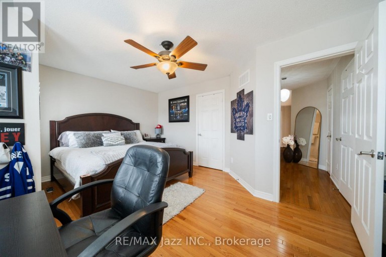 550 BERT BUDD AVENUE, Newmarket (Gorham-College Manor), Ontario, L3Y8S7
